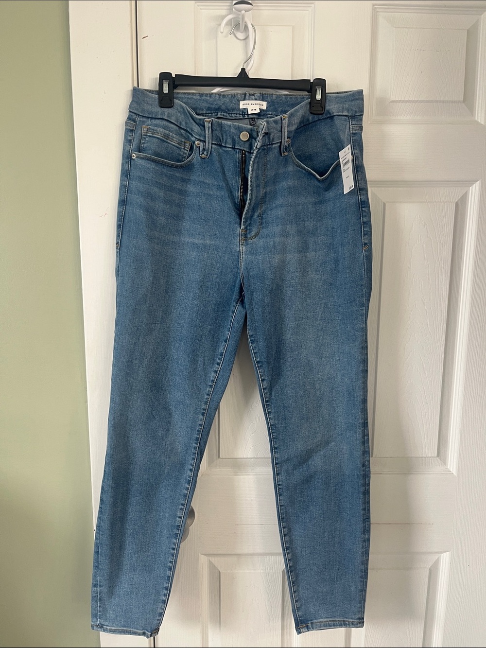 Good American Cropped High-Rise Blue Jeans